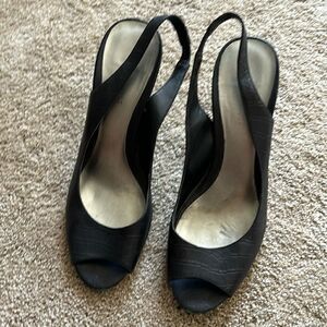 Nine West black slingback peep toe heels - black crocodile . Size 9